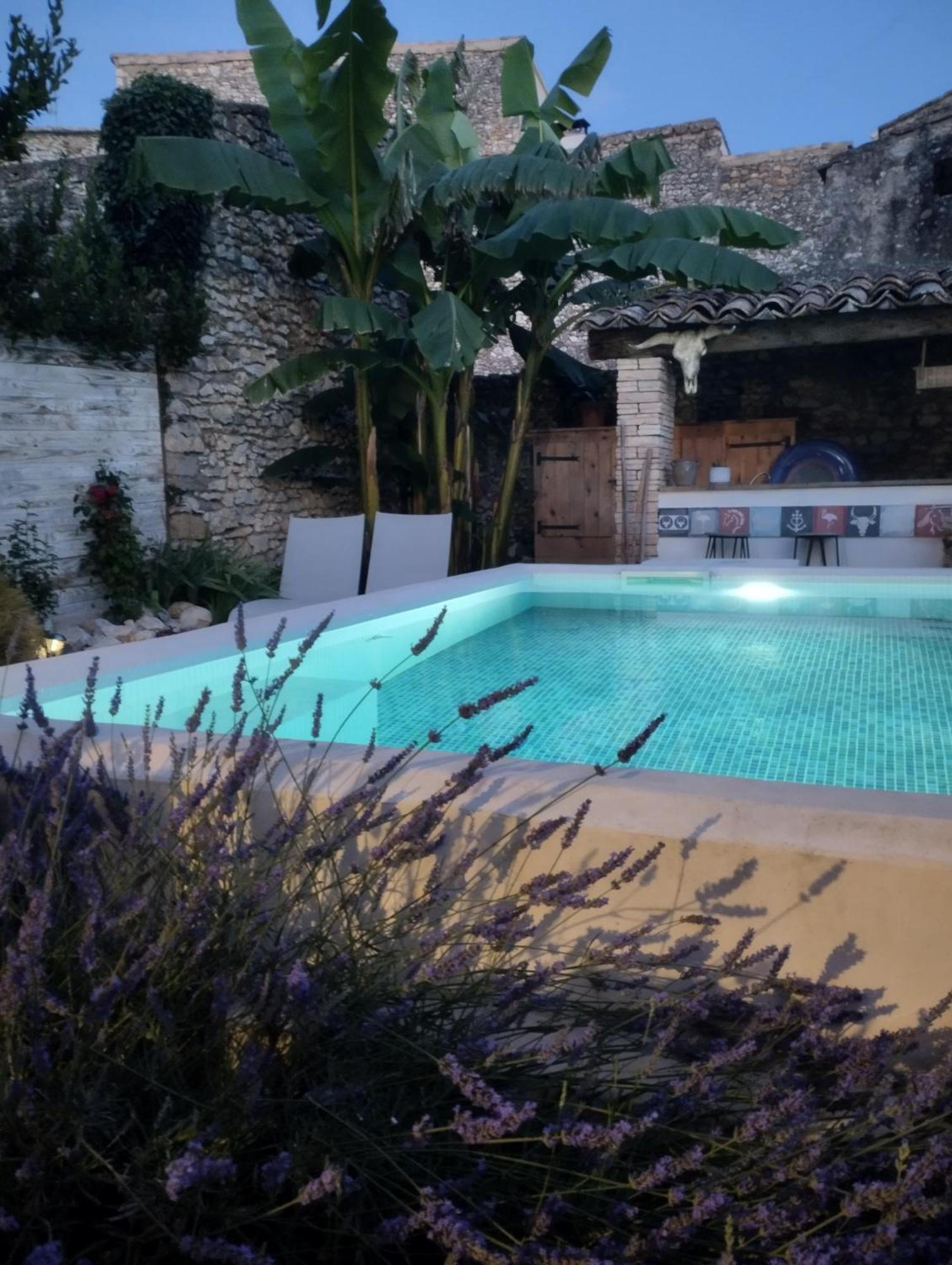 Bed and Breakfast Chez Les Filles Dions Exterior foto